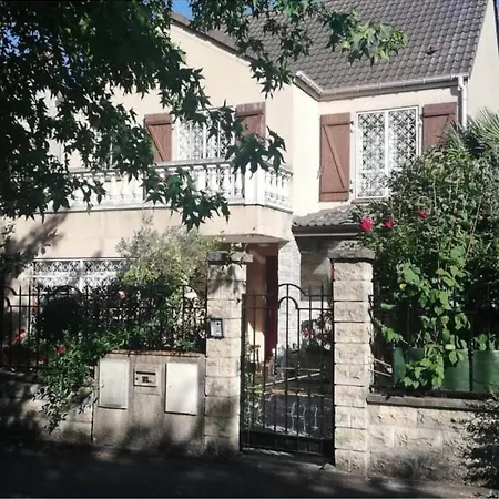 D Villepinte Homestay